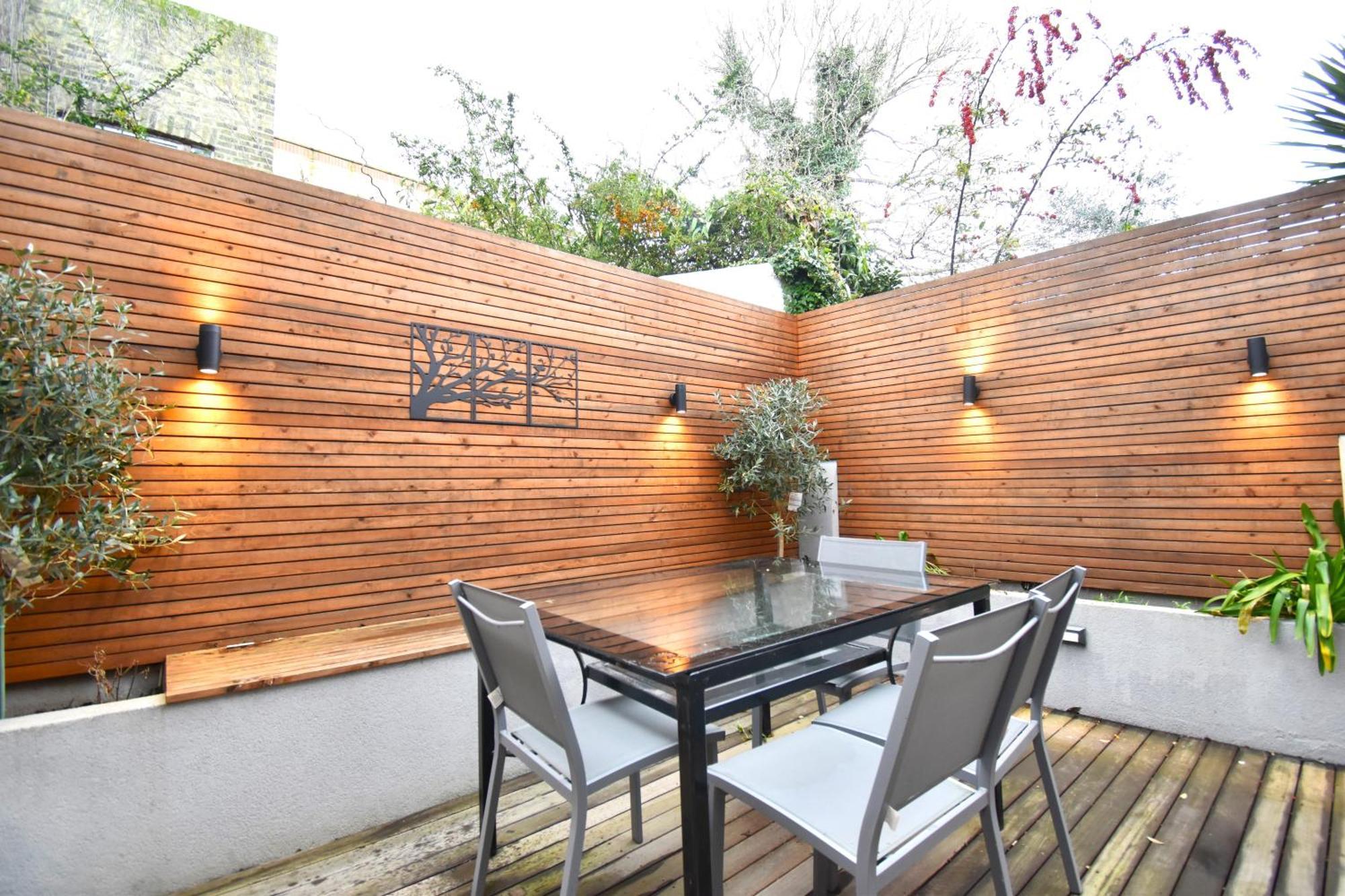 Stunning 2 Bed Apartment Londra Esterno foto