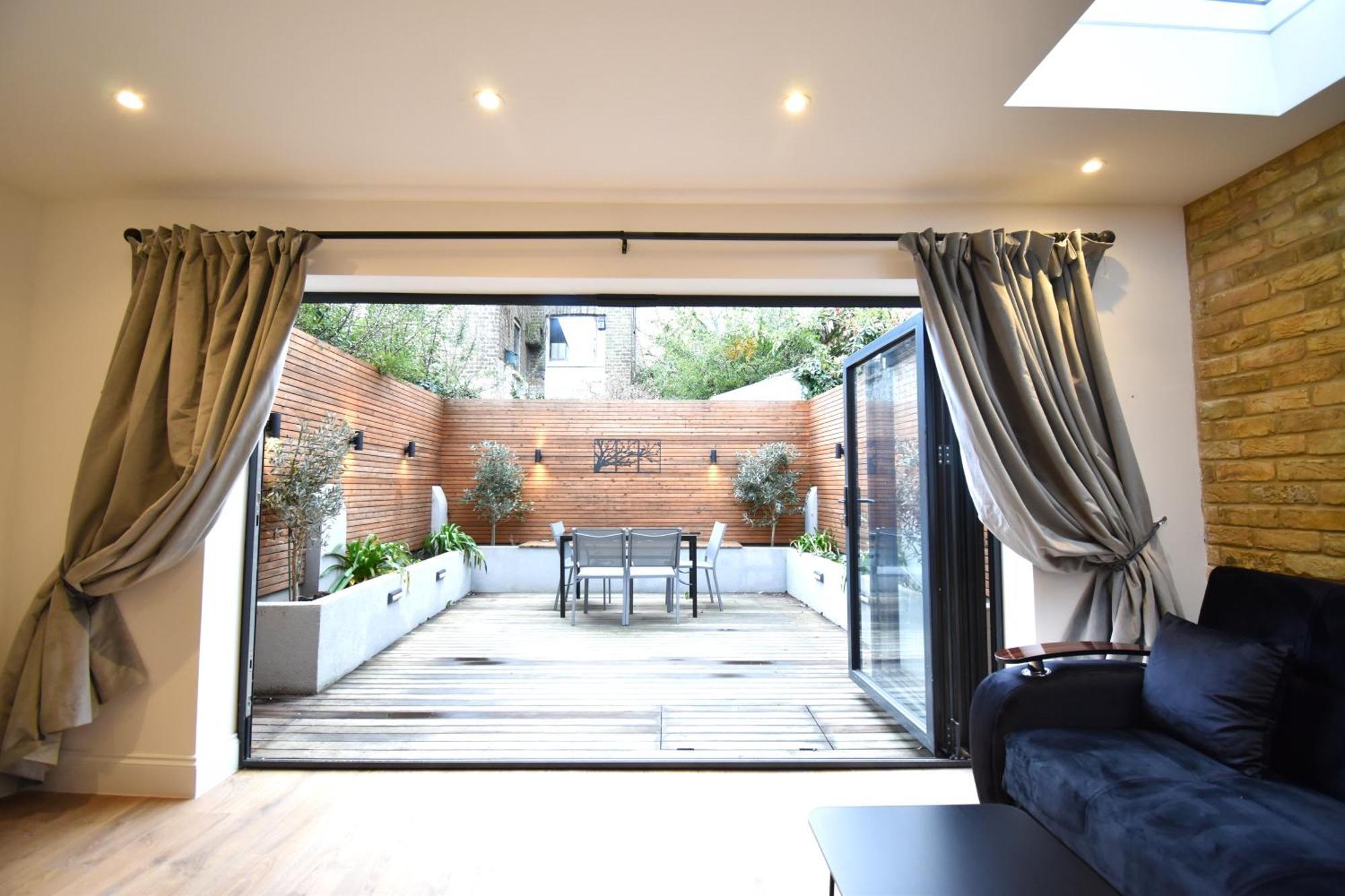Stunning 2 Bed Apartment Londra Esterno foto