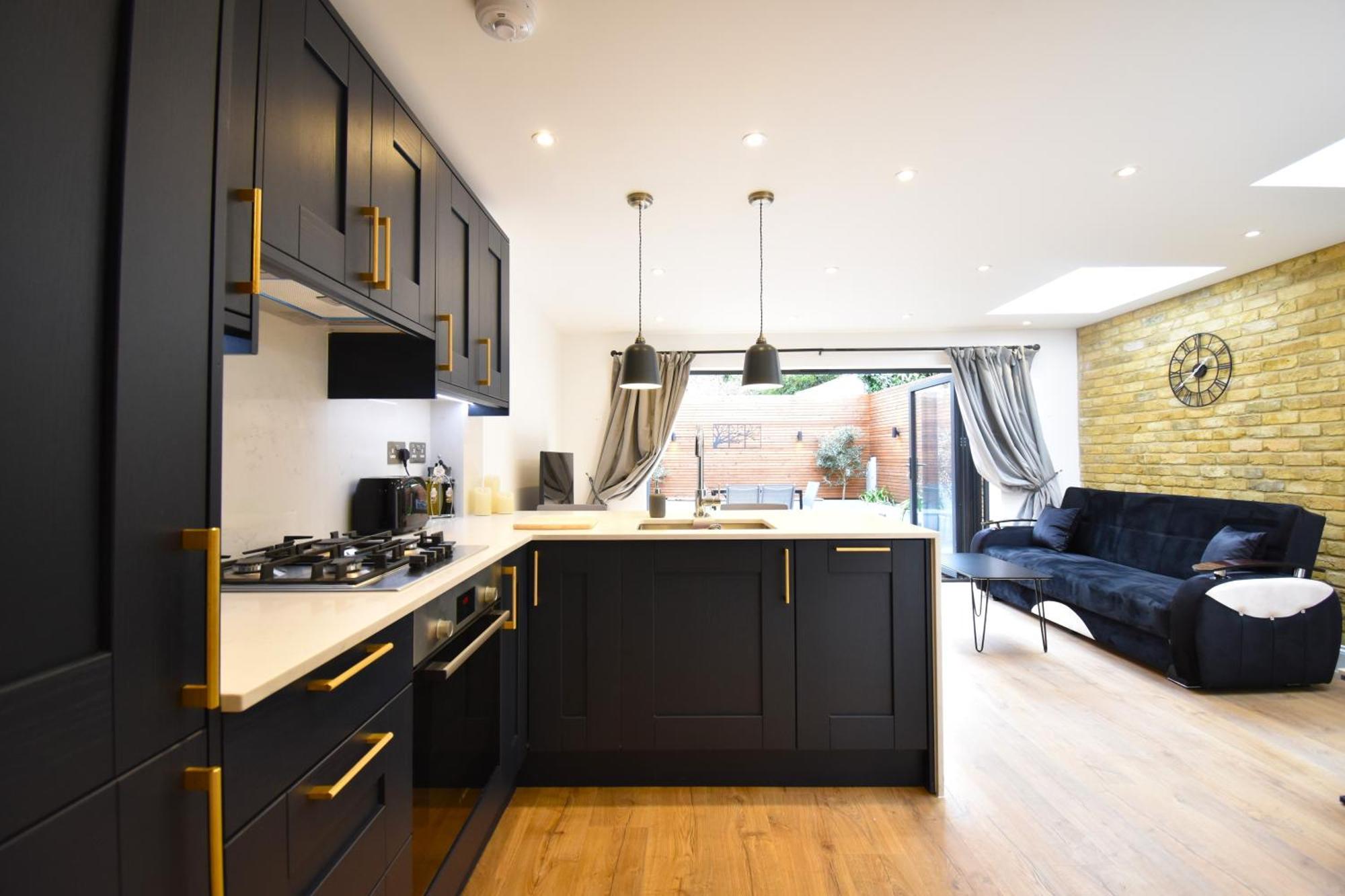 Stunning 2 Bed Apartment Londra Esterno foto