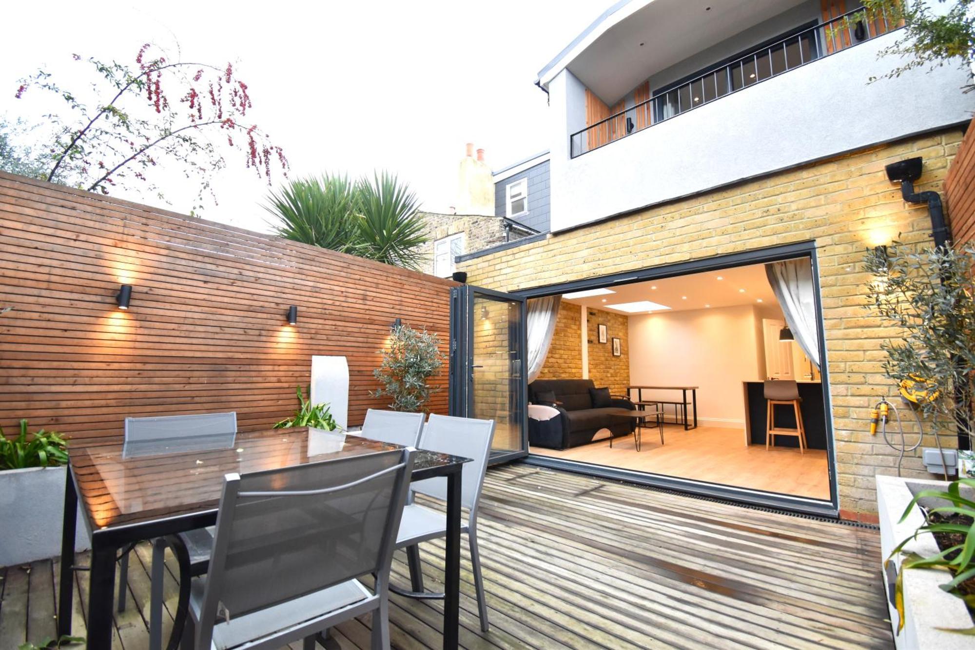 Stunning 2 Bed Apartment Londra Esterno foto